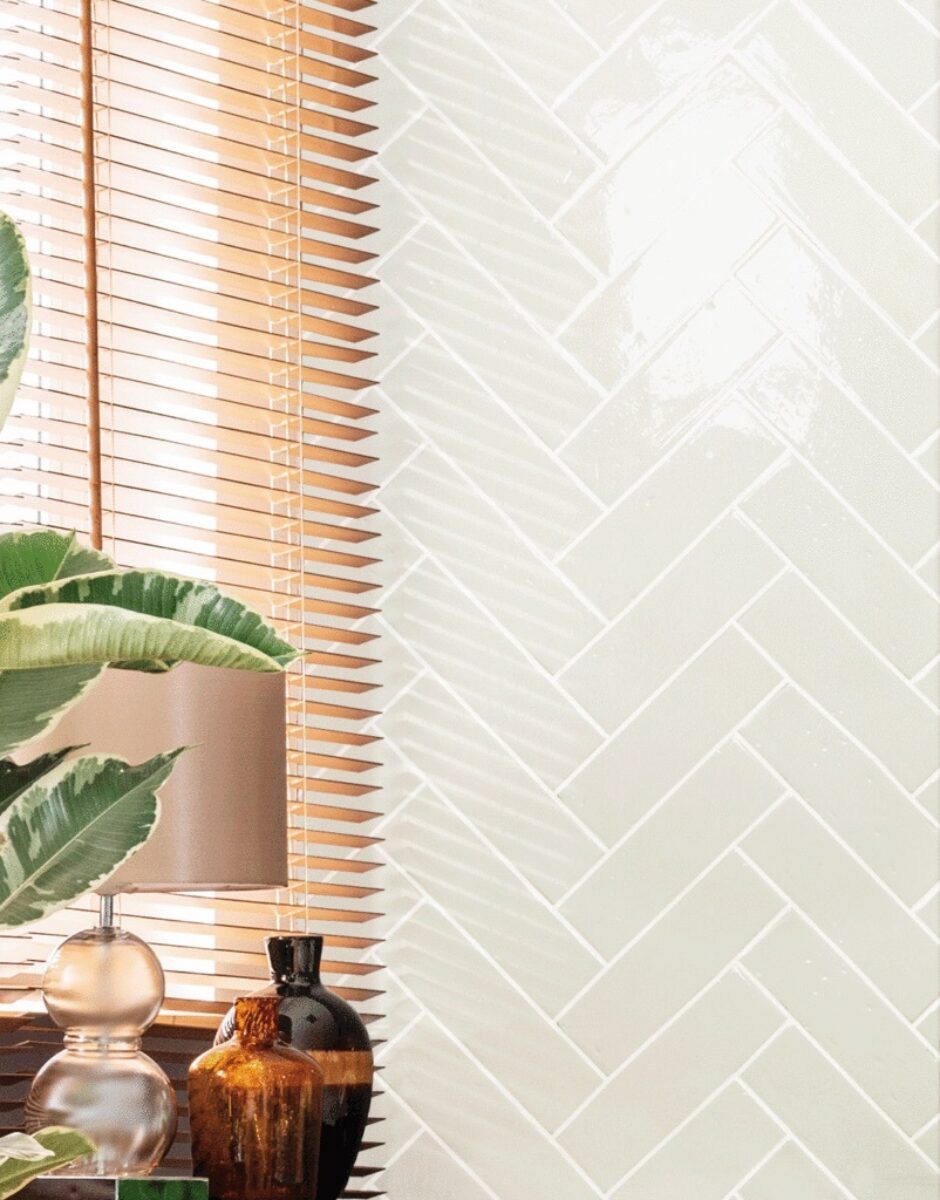 Nanda Tiles LAUREL CLAY ASPEN BONE BLINK.